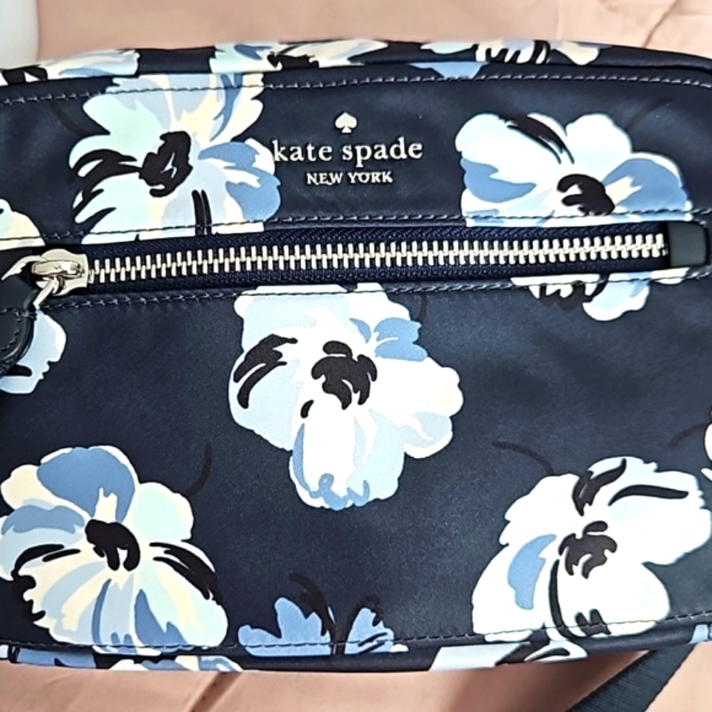 Kate Spade NY NWT  Crossbody w/Zipped Pouch - Picture 4 of 8